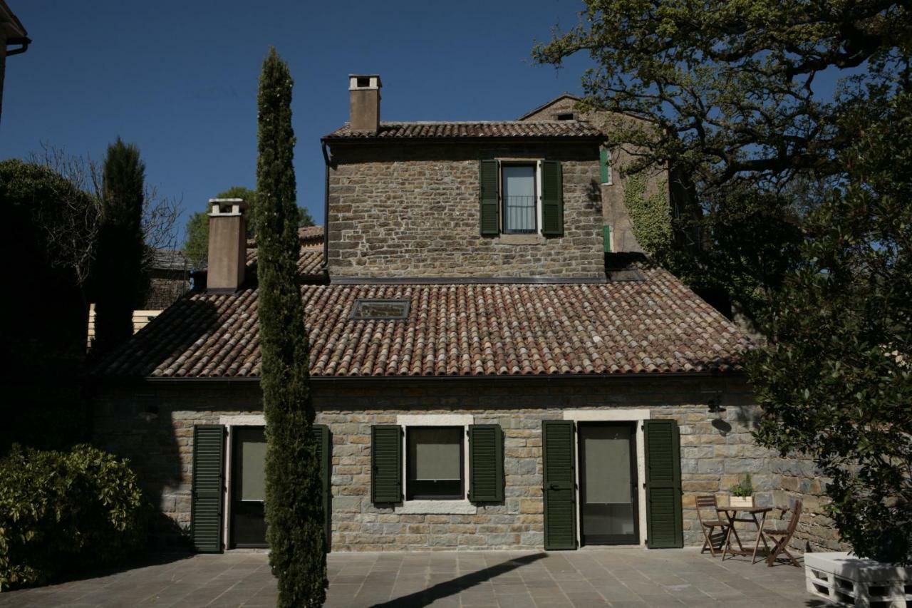 L'Abbraccio Della Quercia Apartamento Momjan Exterior foto